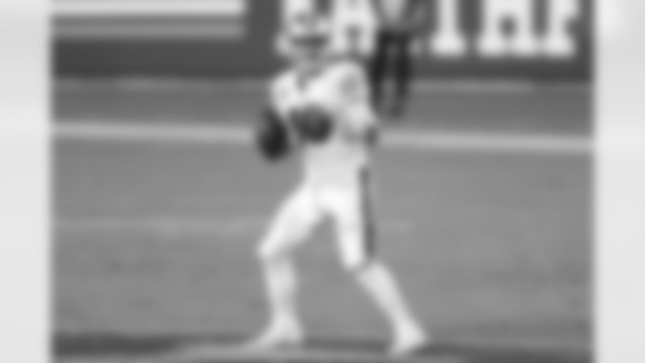 Jimmy Garoppolo, QB: Patriots fans need no introduction to San Fran's starting quarterback who spent his first three seasons in New England. Garoppolo led the 49ers to the Super Bowl in his first fully-healthy season, but suffered a high ankle sprain this season that has limited him in recent weeks. Still, Garoppolo's quick release and ability to spread the ball around will be a problem for the Patriots defense to contend with and now must concoct a plan to shut down their former backup.