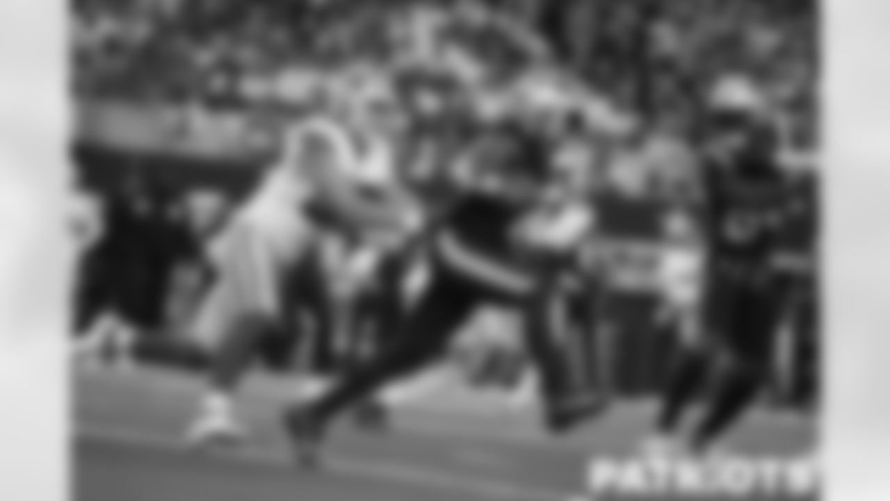 Patriots running back Rhamondre Stevenson (38).