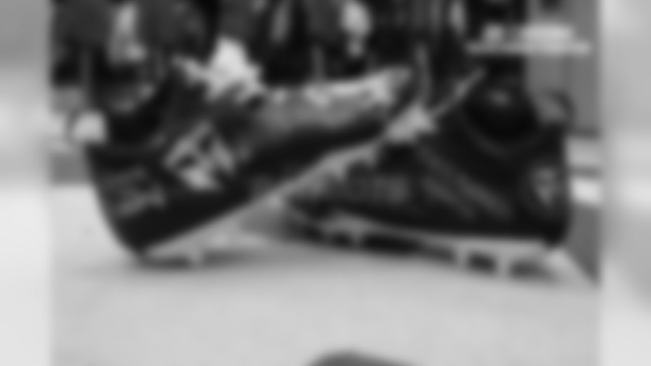 20161204_cleats_2.jpg