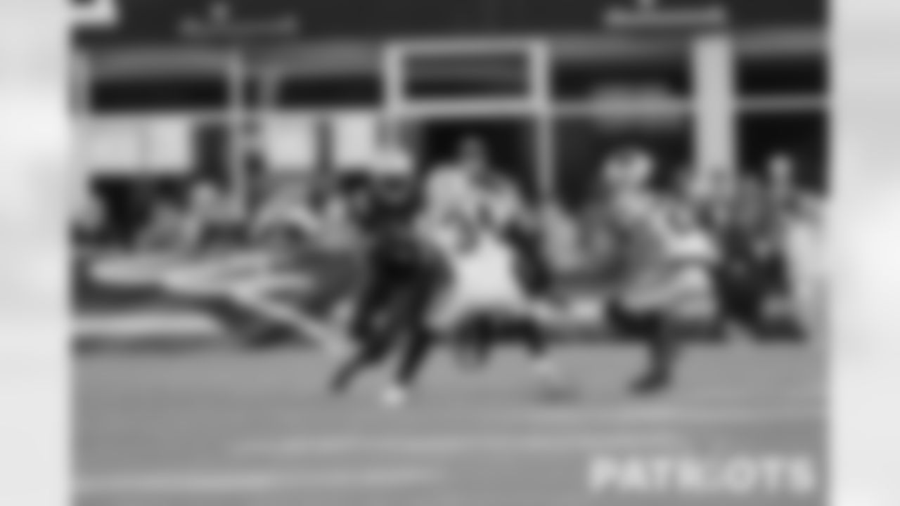 Nelson Agholor (15) avoids defender Sean Chandler (34)