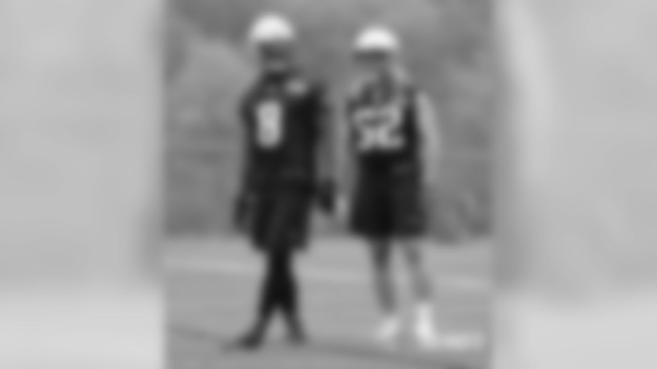 Jamie Collins and Chase Winovich