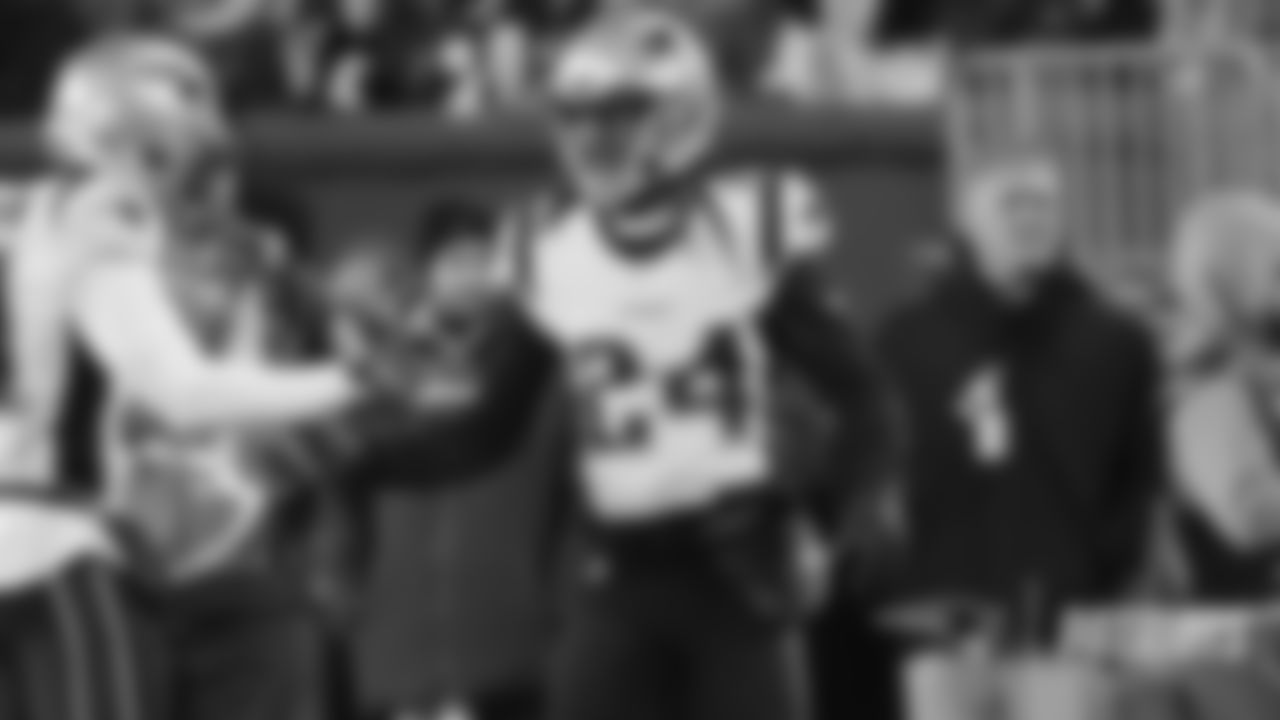 Stephon Gilmore, CB – After shutting down Amari Cooper, Gilmore is making a push for Defensive MVP this season. This week he'll see another one of the best receivers in the league in DeAndre Hopkins and get another chance to make his case as the best cornerback in the league.