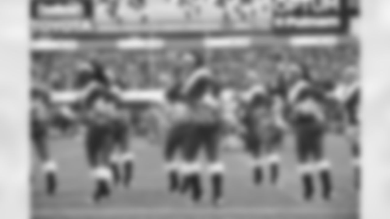 nyj122416cl_kn005-watermarked.jpg