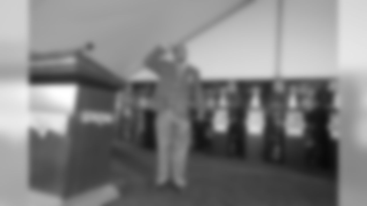 20160801_silverman_faulk_hof_1140.jpg