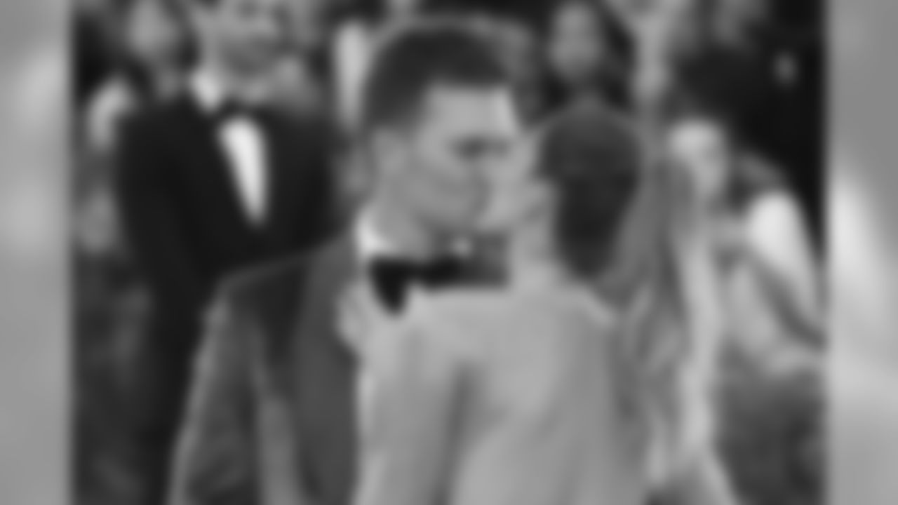 Tom Brady and wife Gisele Bundchen attends The Metropolitan Museum of Art's Costume Institute benefit gala celebrating the opening of the Rei Kawakubo/Comme des Garçons: Art of the In-Between exhibition on Monday, May 1, 2017, in New York. (Photo by Evan Agostini/Invision/AP)