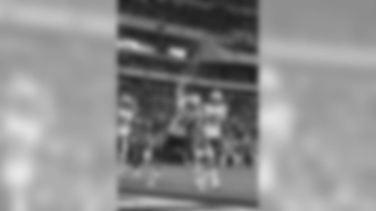 Patriots TE Rob Gronkowski delivers his signature spike after scoring a touchdown