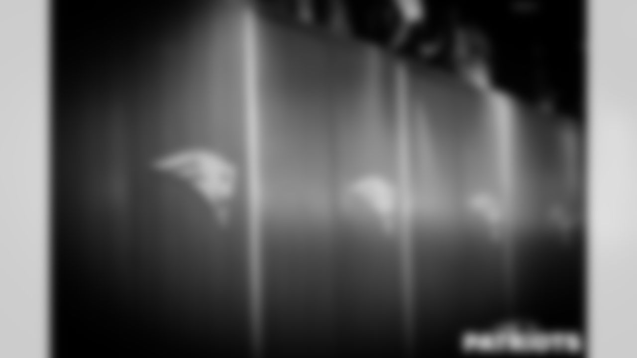 IC-110622-LockerRoom_Adler37-watermarked