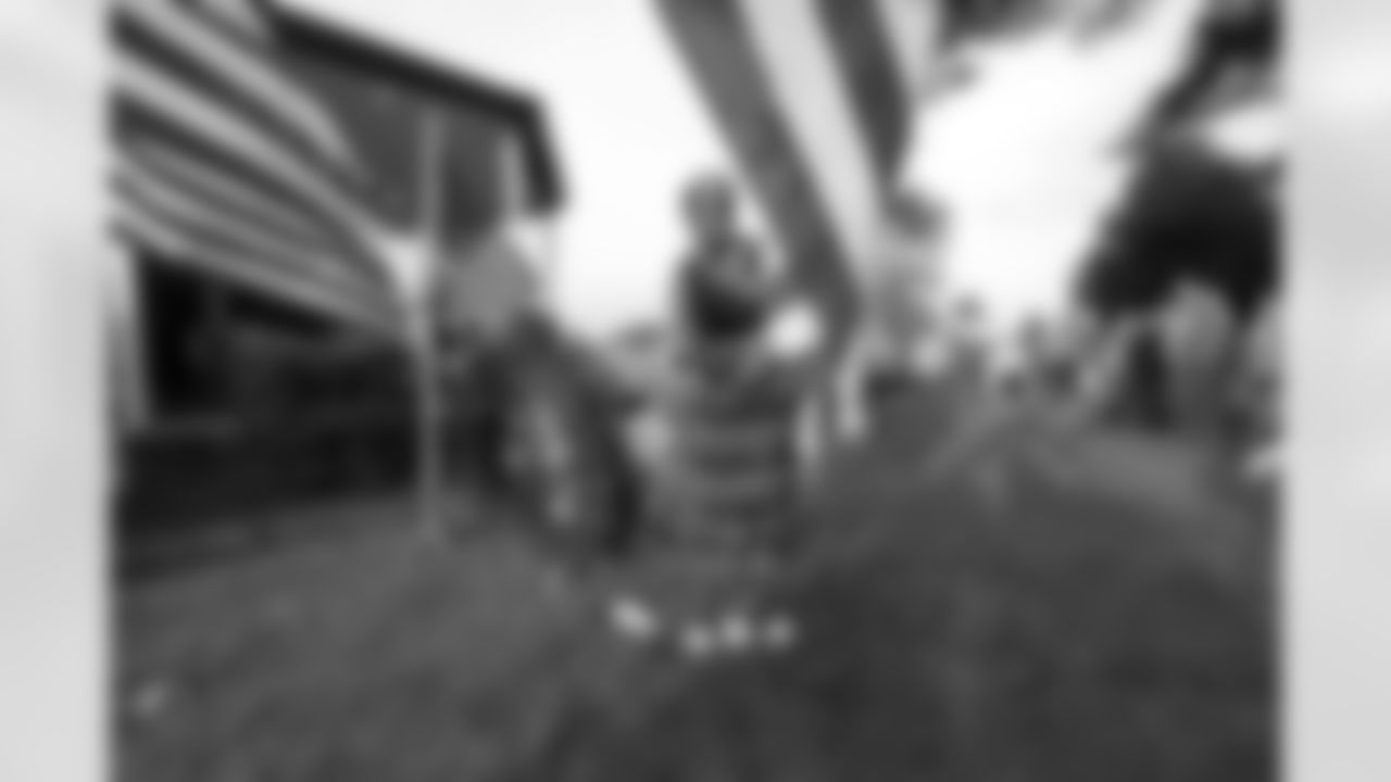 072616jcfallheroes_ea12.jpg