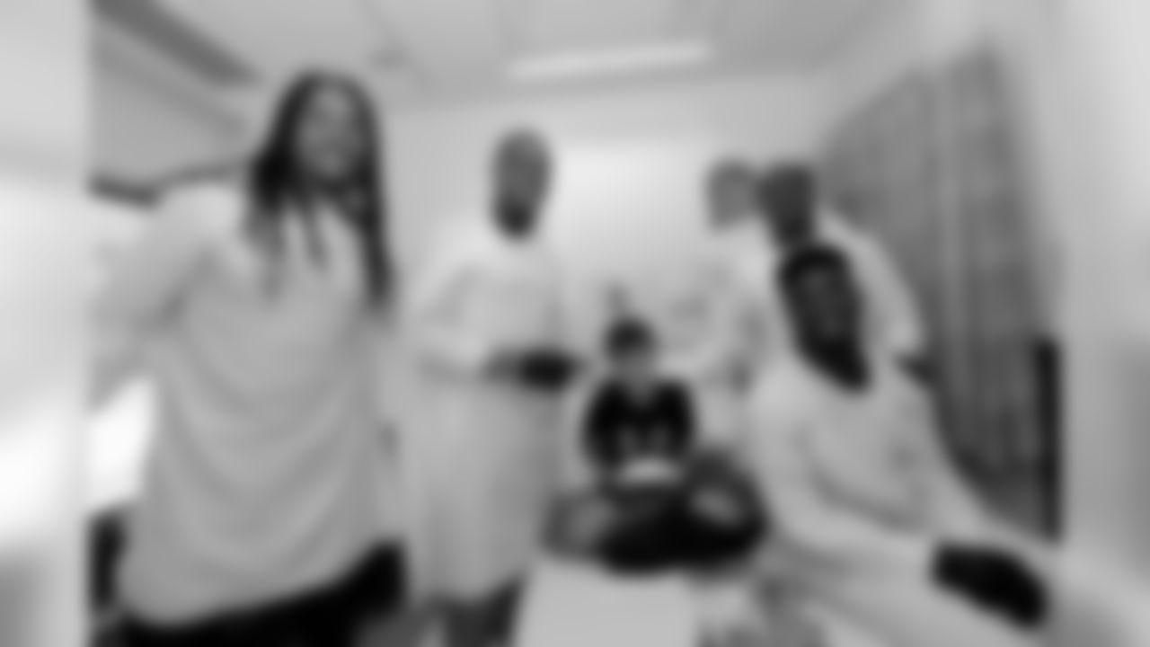 BOSTON, MA - JUNE 20: New England Patriots rookie (L to R) Jakob Johnson, Terez Hall, Tyler Gauthier, DAngelo Ross, and Malik Gant visit Chase at Boston Children's Hospital June 20, 2019 in Boston, Massachusetts. (Photo by Darren McCollester/Getty Images for Boston Children's Hospital)