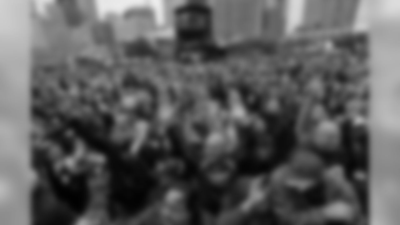 20170204_sbli_fanrally-houston_kdn0256.jpg