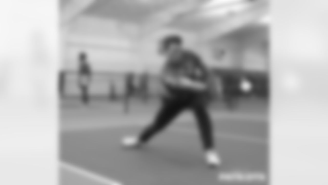 110122_NationalGuardPickleball027-watermarked