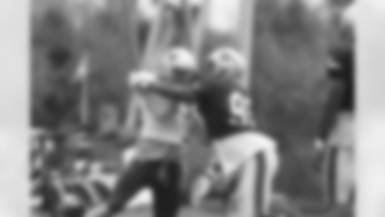 Chandler Jones vs. Zach Sudfeld