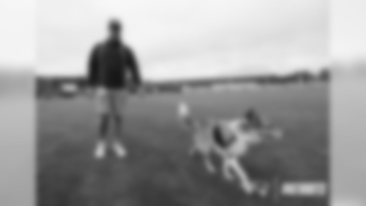 091019-BoydTheDog_EJA067-watermarked