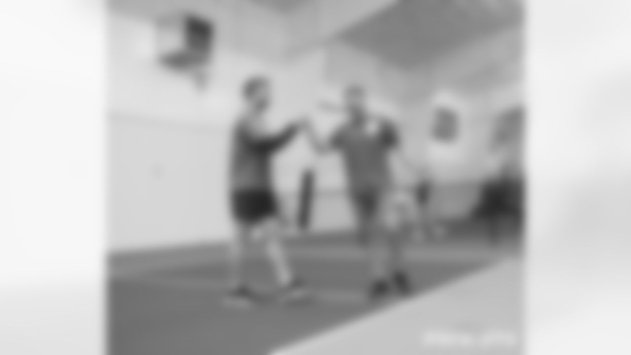 110122_NationalGuardPickleball038-watermarked