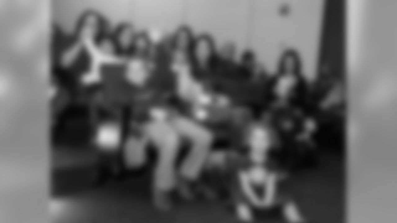 122016mbbook_eja015-watermarked.jpg