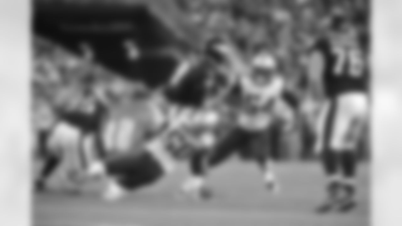 Rob Ninkovich vs. Philadelphia Eagles