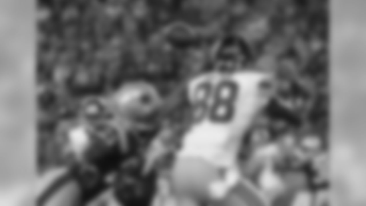 Logan Ryan knocks the ball away