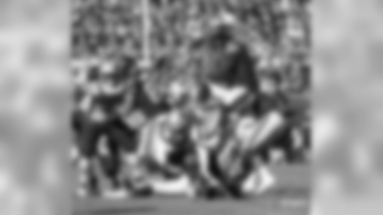Dont'a Hightower and Pat O'Donnell