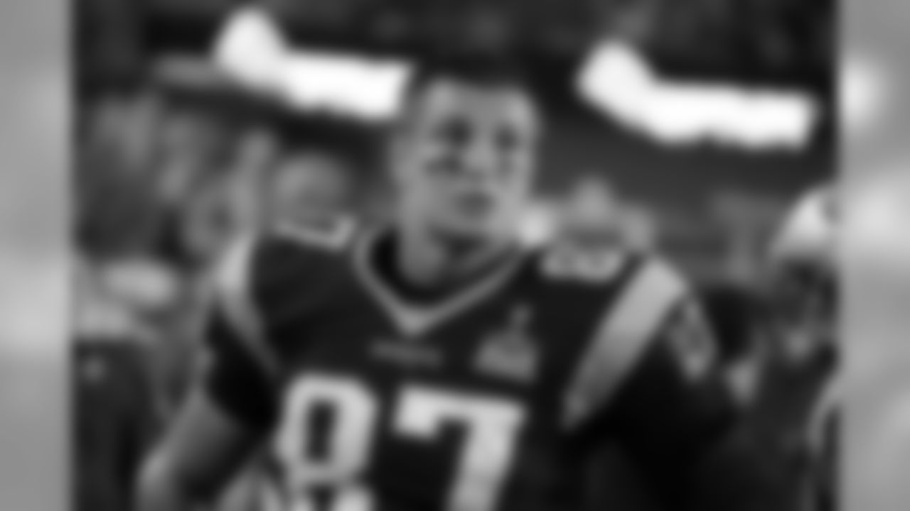 New England Patriots tight end Rob Gronkowski watches action from the sideline in the first half of an NFL football game against the Pittsburgh Steelers, Thursday, Sept. 10, 2015, in Foxborough, Mass. (AP Photo/Stephan Savoia)