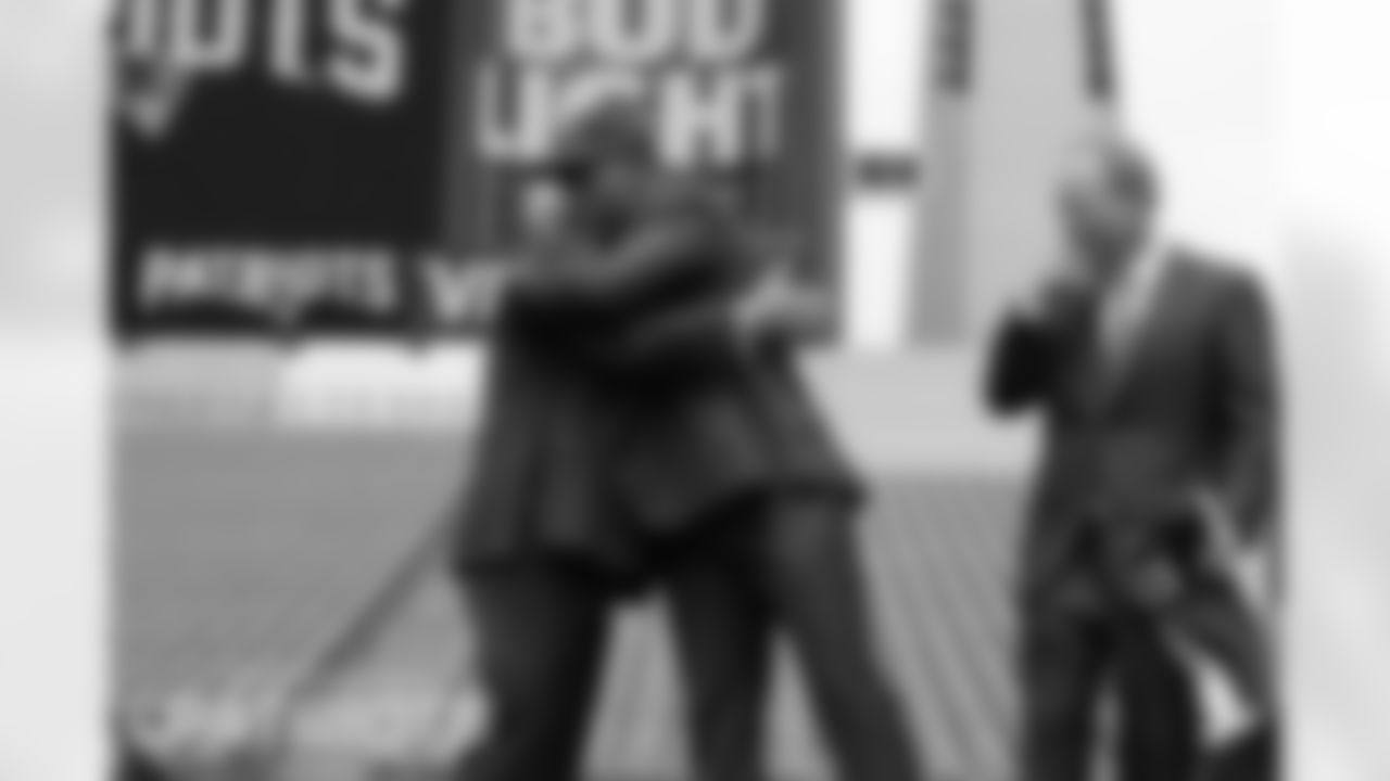050616cyrusjones_ds098-watermarked.jpg