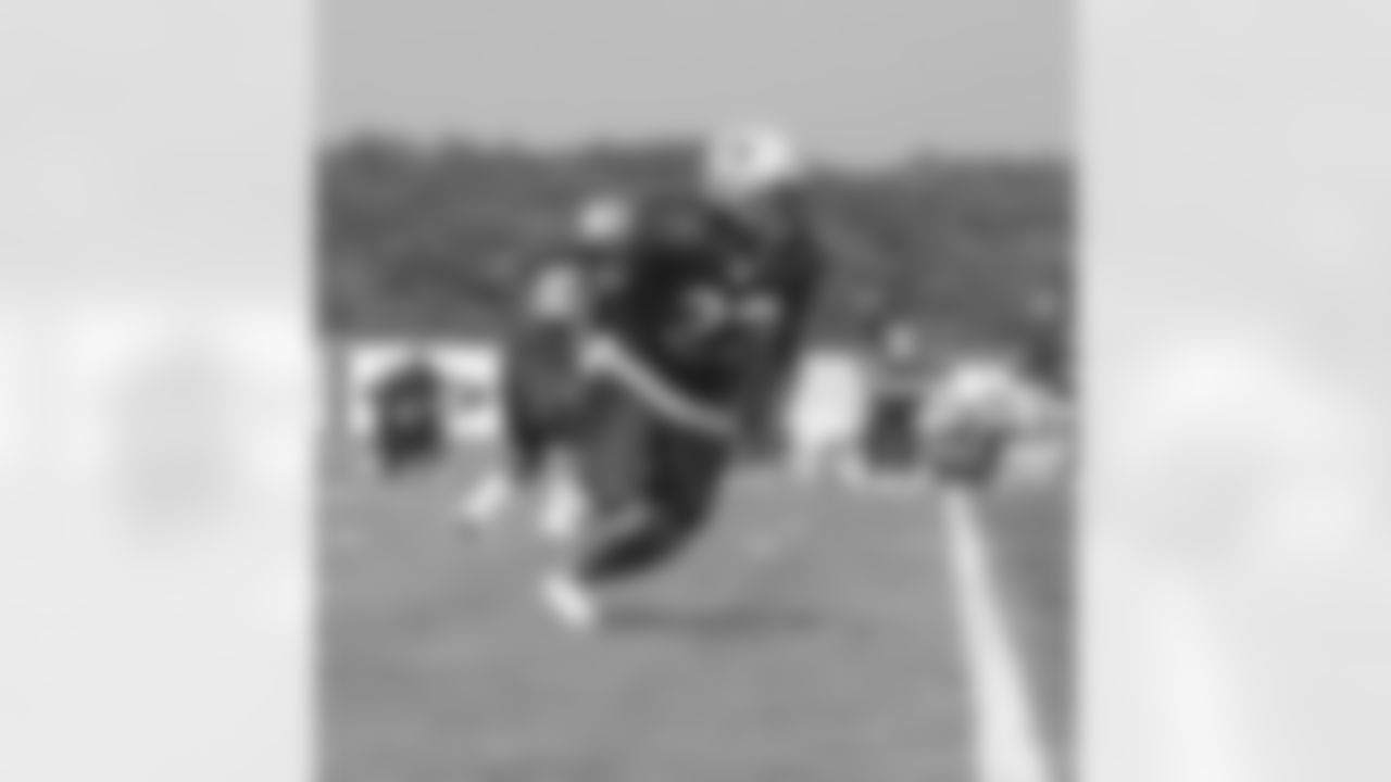 Cornerback Asante Samuel(22) drops back into coverage during a drill on day one of Training Camp. 7/28/2006 Photo by Elizabeth Propper