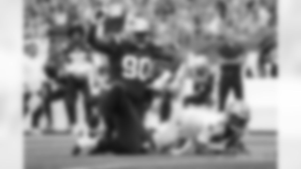Christian Barmore, DL: Patriots fans will remember some of the times that Tom Brady got off his game and they usually involved a chaotic internal pass rush that never let Brady get comfortable. Christian Barmore has shown some potential to be that kind of rusher in his first three games, narrowly missing the first sack of his career against the Saints. Barmore should be unleashed to wreak havoc against the Bucs line this week, he's already one of the toughest one-on-one matchups on the Patriots defense.