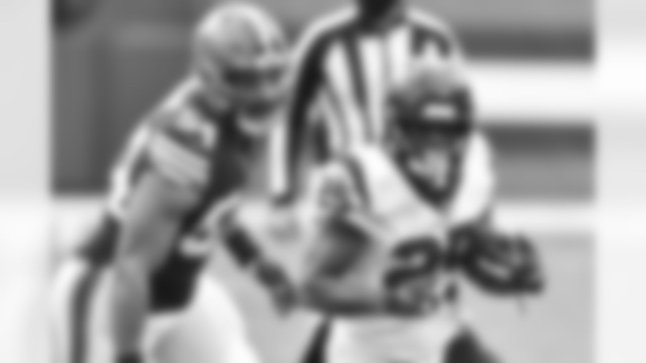 Duke Johnson, RB: With David Johnson battling a concussion, the veteran Duke Johnson has become an every-down back for the Texans, totaling 30 carries the last two weeks. Johnson hasn't produced much in those games, but the Patriots can expect to see a heavy dose of him testing their run defense. A week after containing the Ravens ground game, New England can't let an inferior Texans rushing attack find any footing.