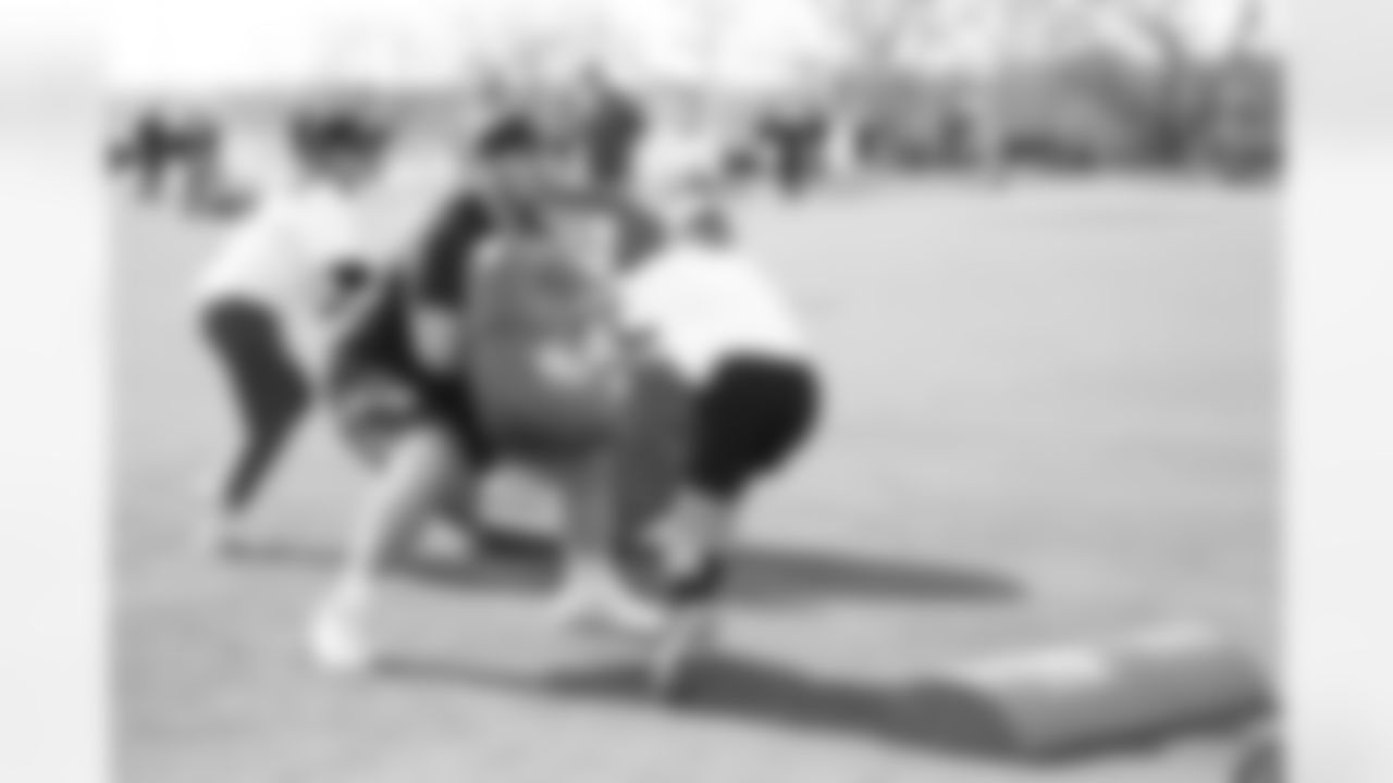 041223_FootballForYouNewport (12)