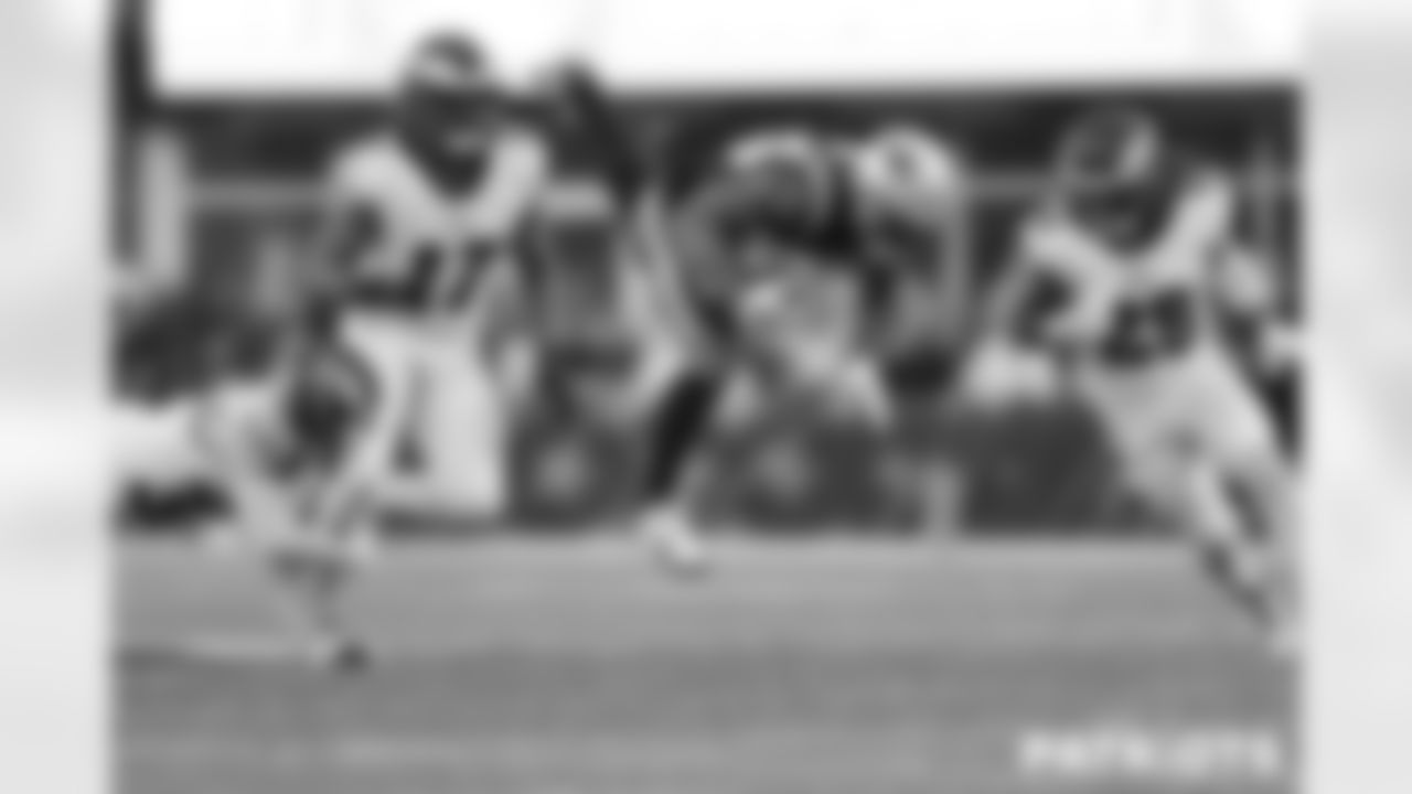 PE-091023_Adler3119-watermarked