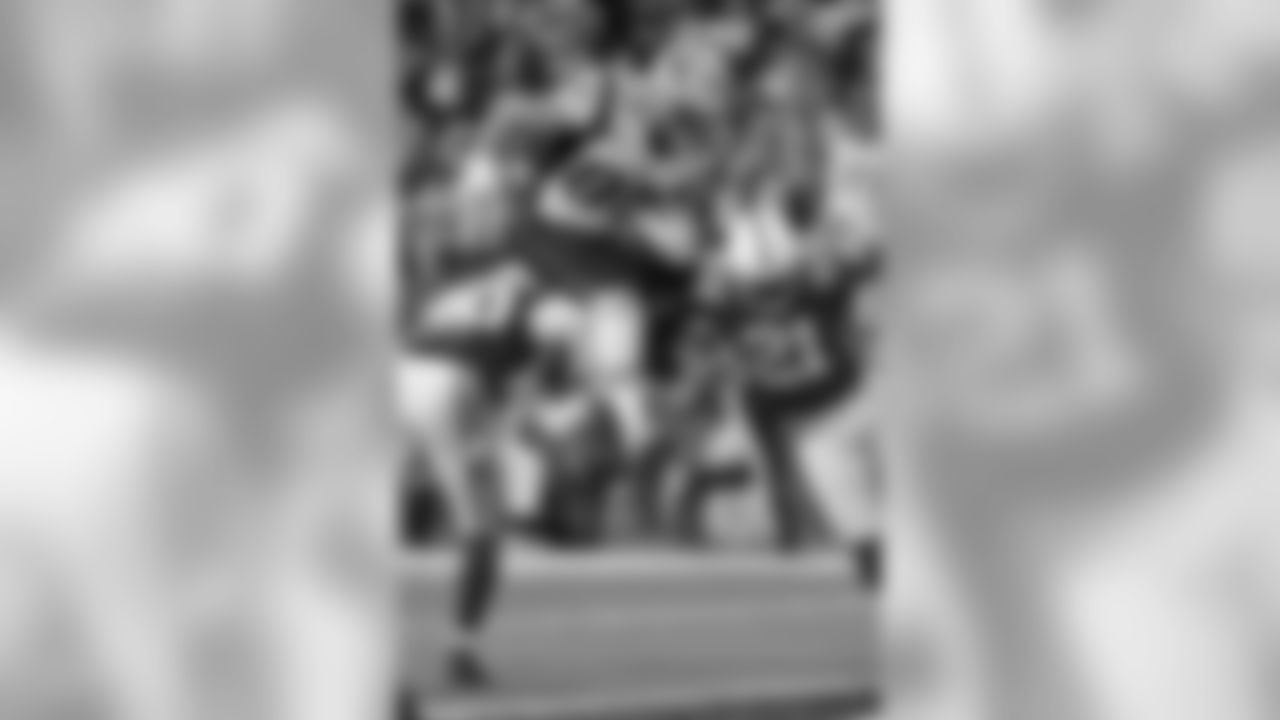 New England Patriots vs Indianapolis Colts.