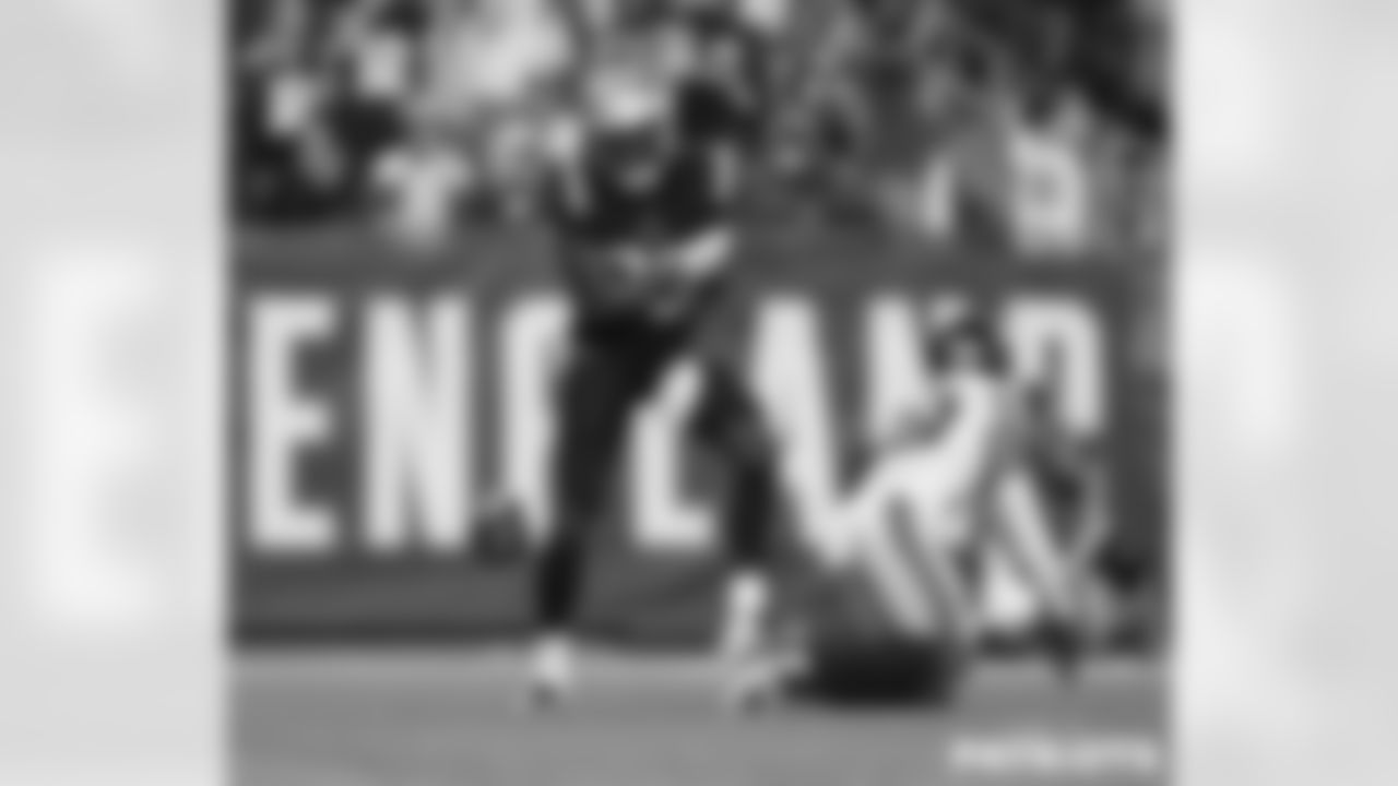 NYG-081122_Adler2335-watermarked