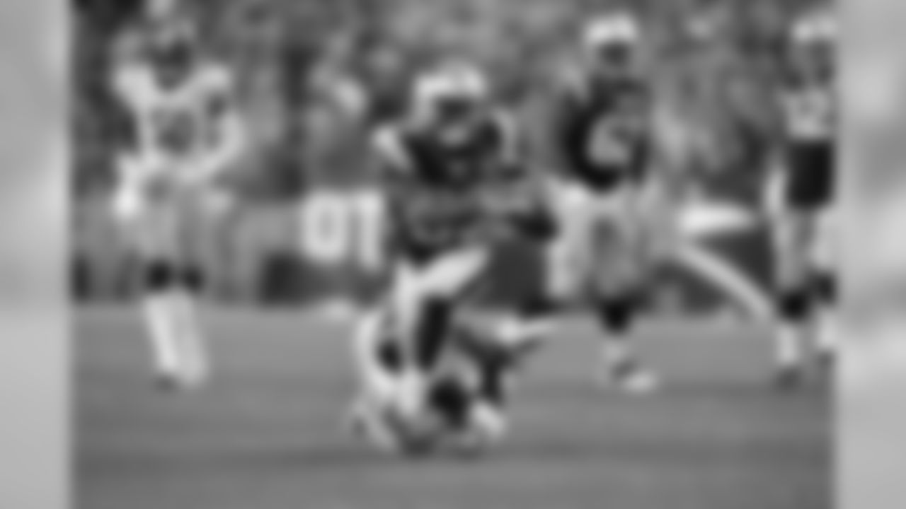 20150910_3knlewis.jpg