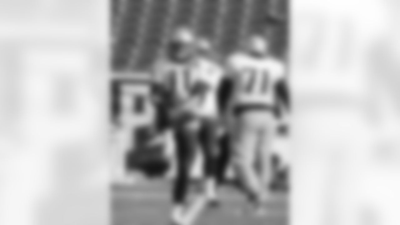 011017practice_eja006-edelman-watermarked.jpg