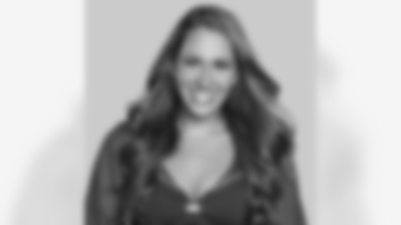 2014 Patriots Cheerleaders - Brittany D.