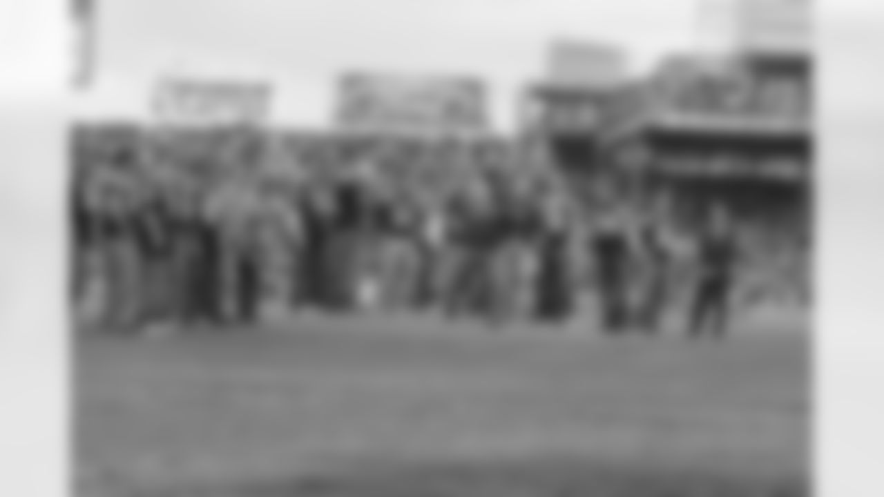 tempNEP040904DS-115.jpg