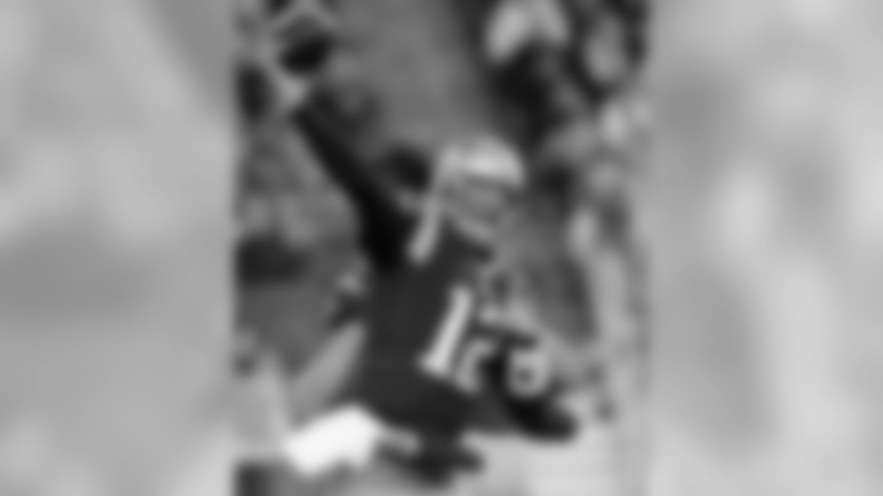 Tom Brady fires a pass