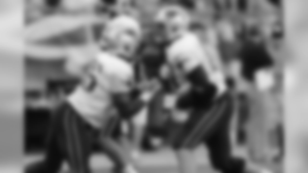Asa Watson vs. Rob Gronkowski