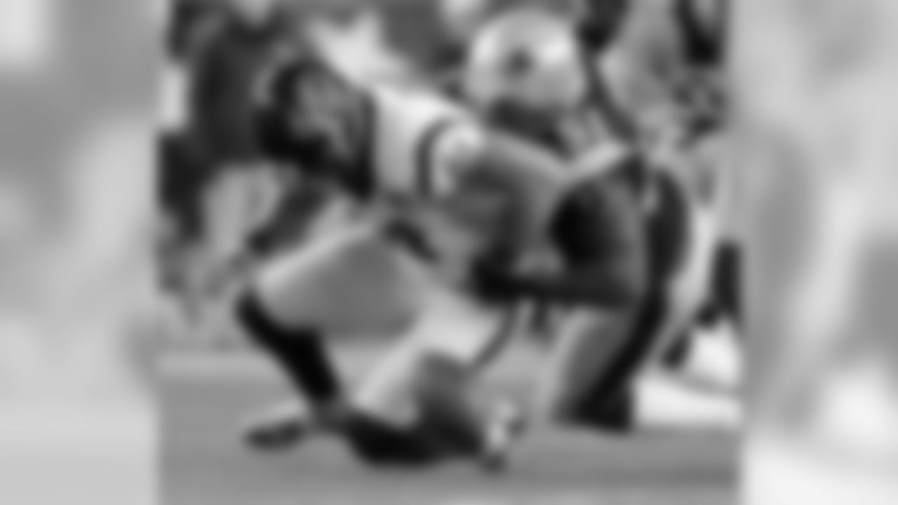 Jerod Mayo knocks the ball loose