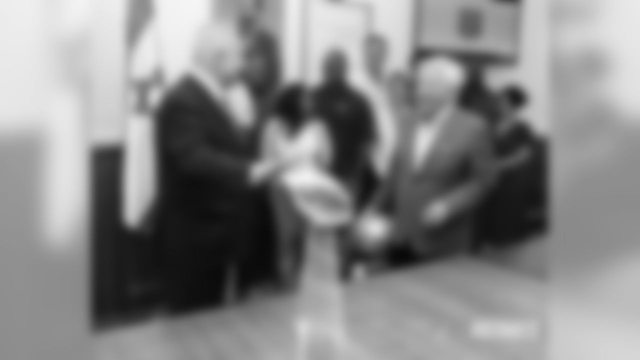 Prime Minister Benjamin Netanyahu and Robert Kraft