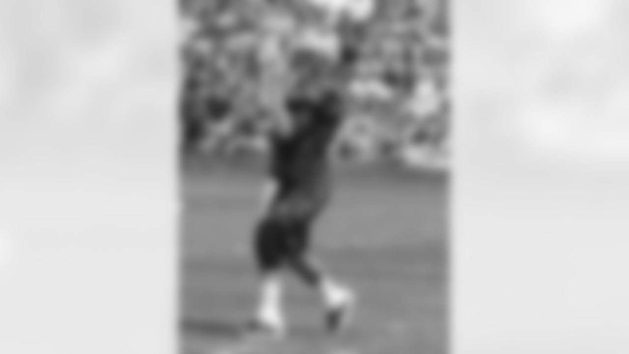 bradythrowdsp10425.jpg
