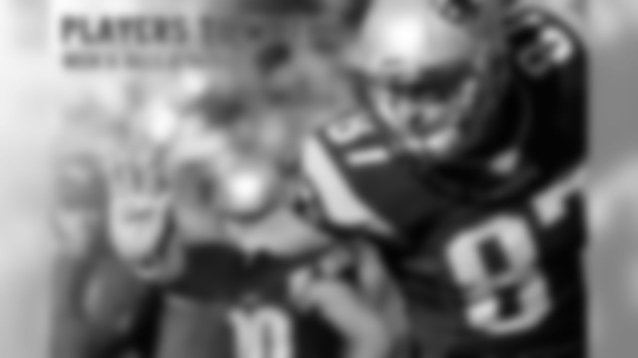 20151120-watch-gronkowski.jpg