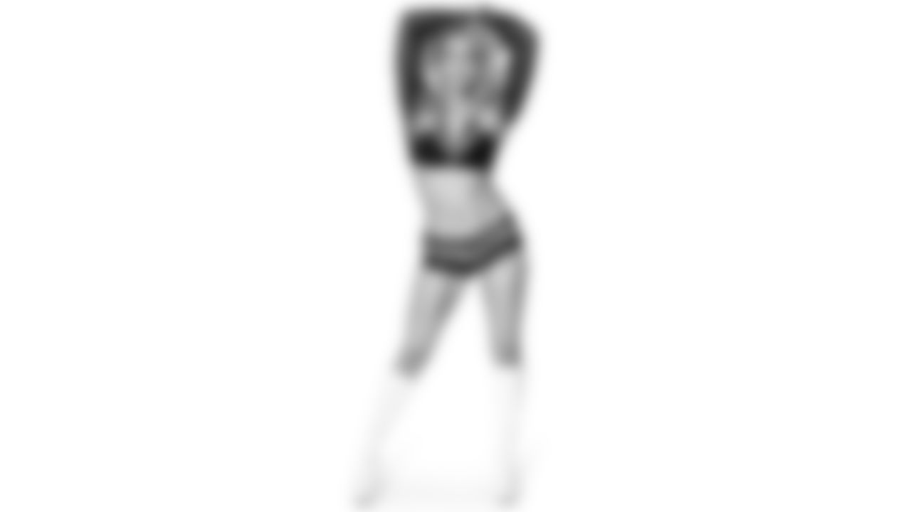 2018-cheer-fulllength-_0030_Alicia-C.-watermarked