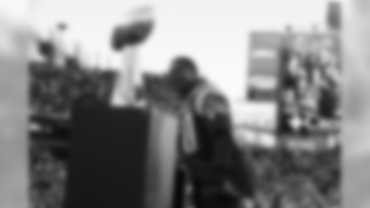 lar120416_ds1081-watermarked.jpg