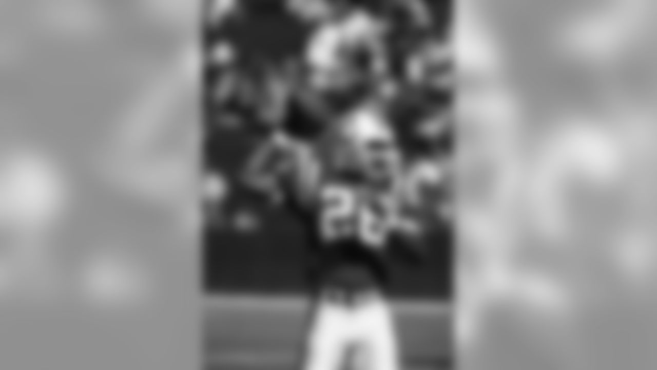 clayborn_raymond25.jpg
