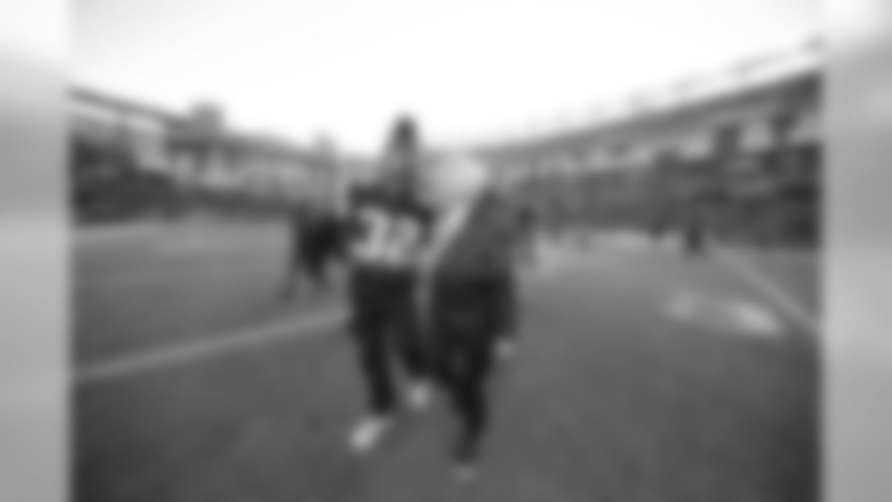 lar120416_ds1848-watermarked.jpg
