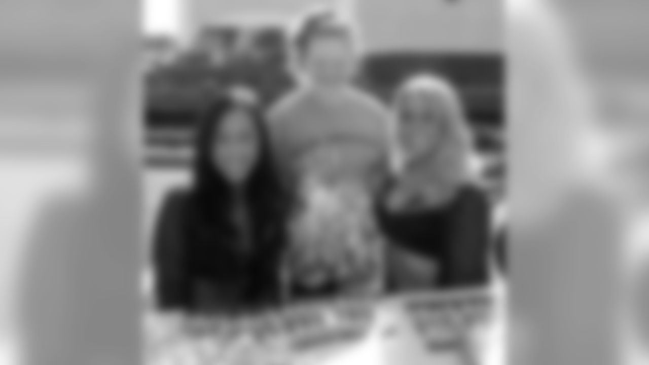 Kelly and Erica posed with fans at the Grand Opening of McDonald's in Chicopee, MA.