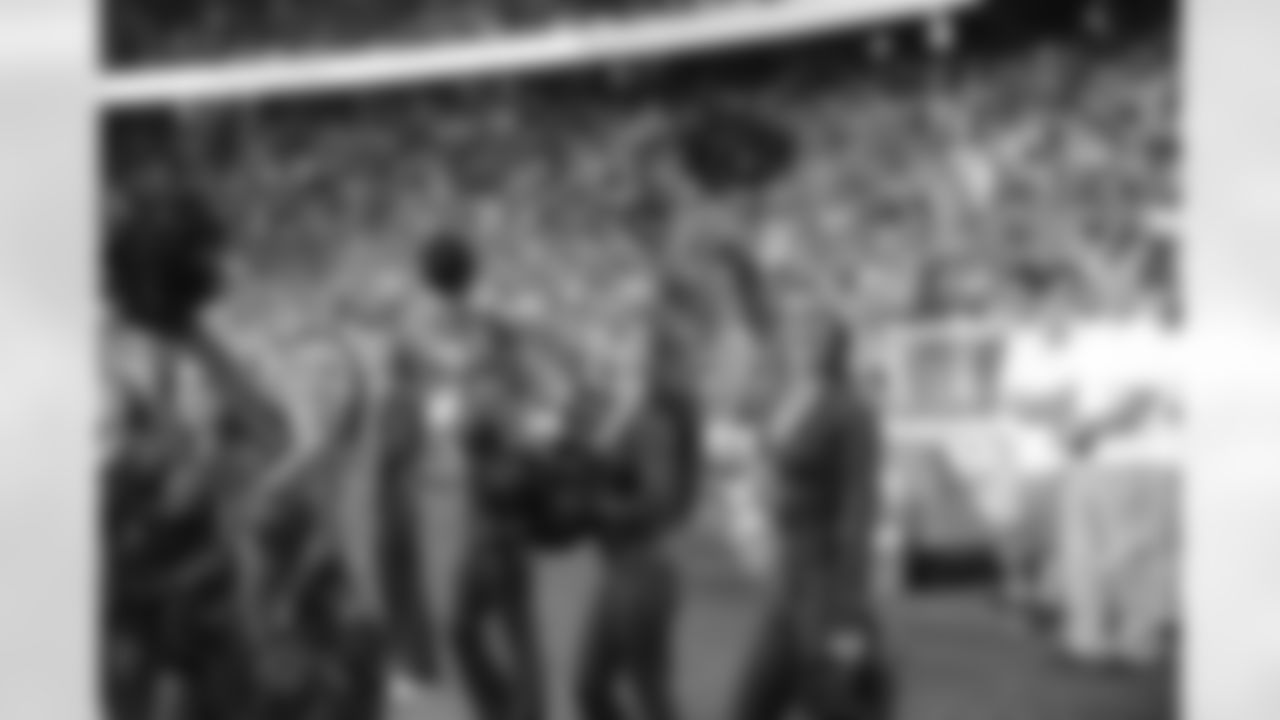 ht092216cl_kn329-watermarked.jpg