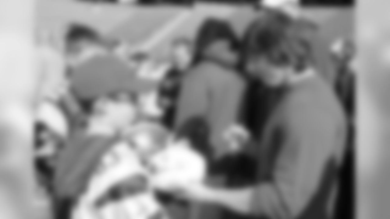 Tom and Wes hung out with seven kids and their families following the team's walkthrough, and Robert Kraft, Bill Belichick and the entire team stopped over to say hello and sign autographs on Saturday, October 15, 2011.