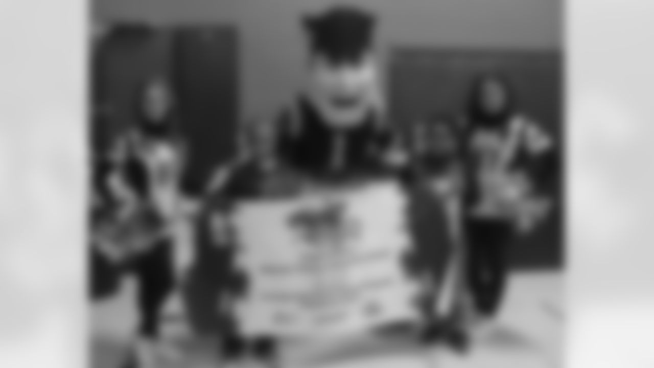 011017play6007-watermarked.jpg