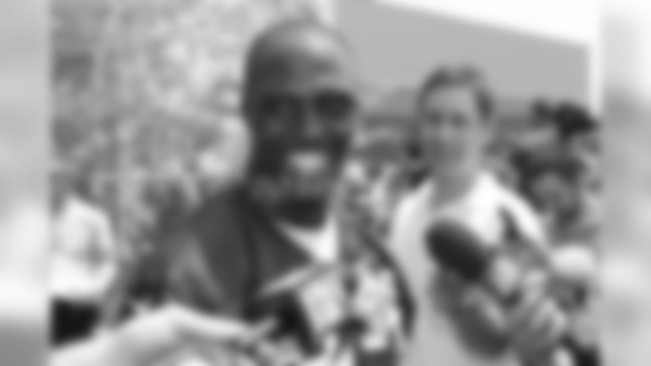 Martellus Bennett (Instagram) -- @MartellusB
